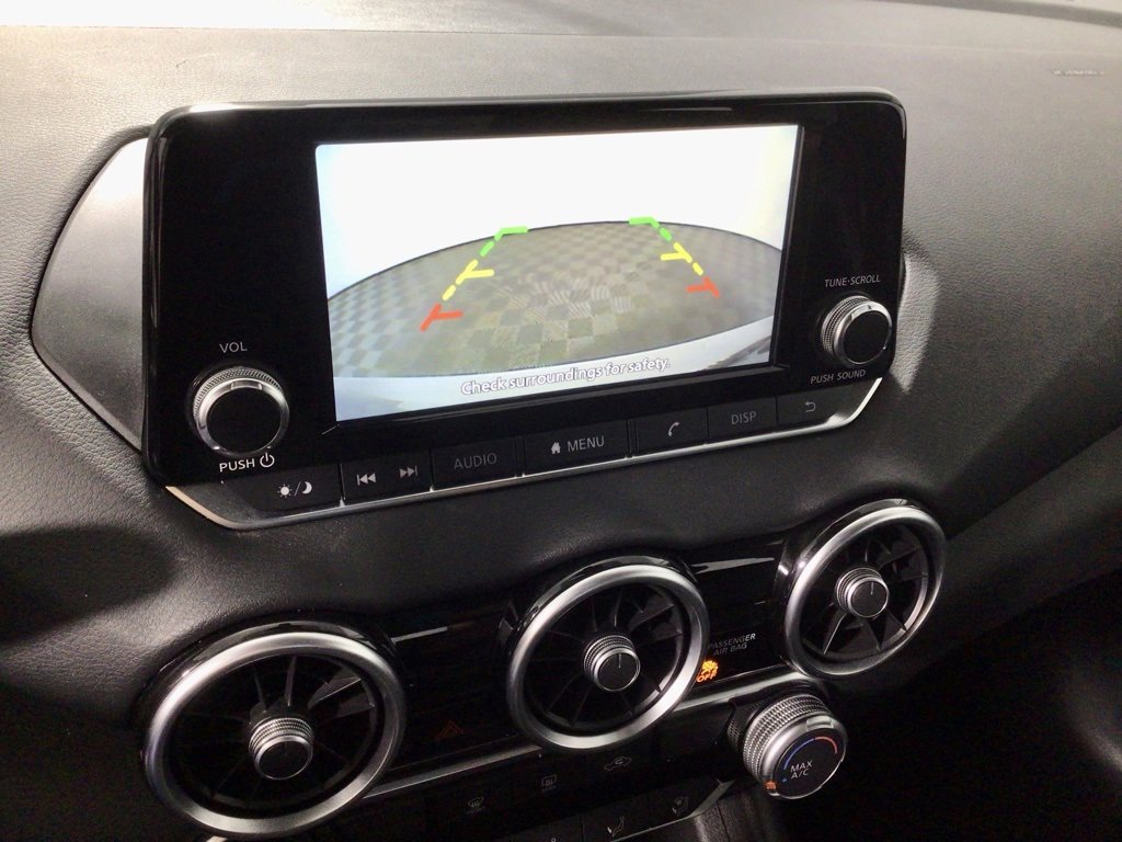 2022 Nissan Sentra S photo 2