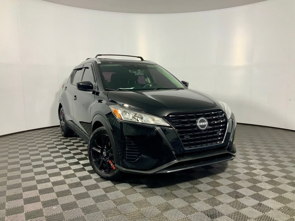 Used 2022 Nissan Kicks SV SUV