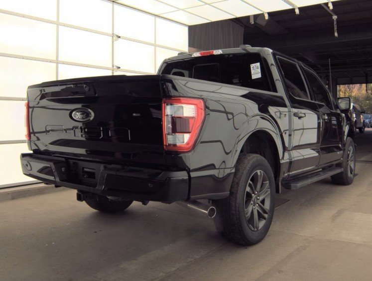 2023 Ford F-150 XLT photo 2
