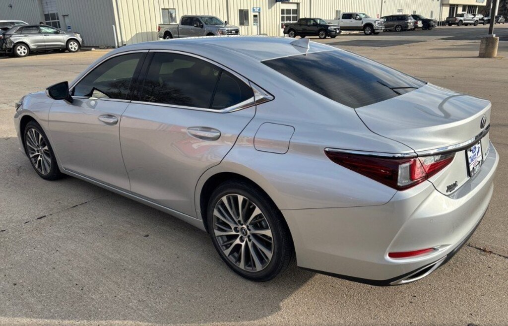 Used 2019 Lexus ES 350 Premium Sedan