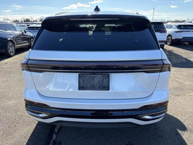 2024 Lincoln Nautilus Reserve photo 4