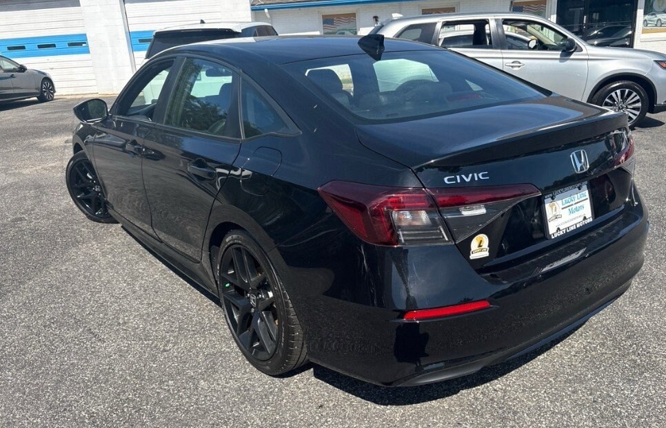 2025 Honda Civic Sport photo 3