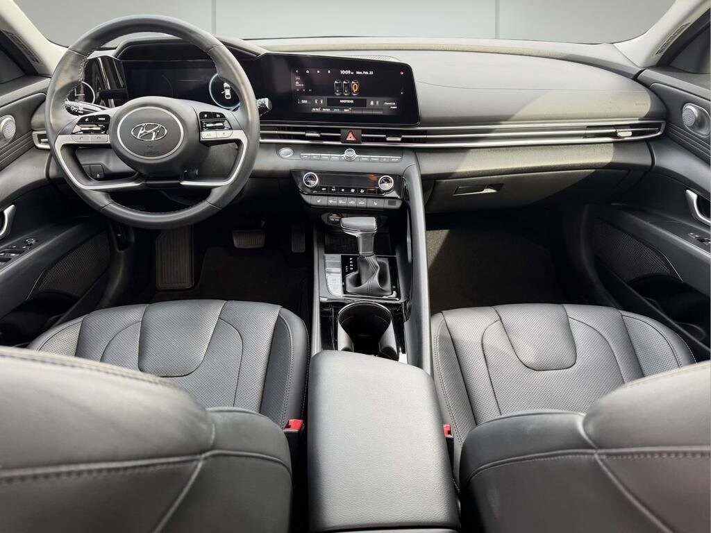 Used 2023 Hyundai Elantra Limited Sedan