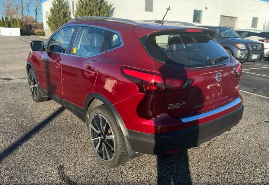 2019 Nissan Rogue Sport SL photo 2