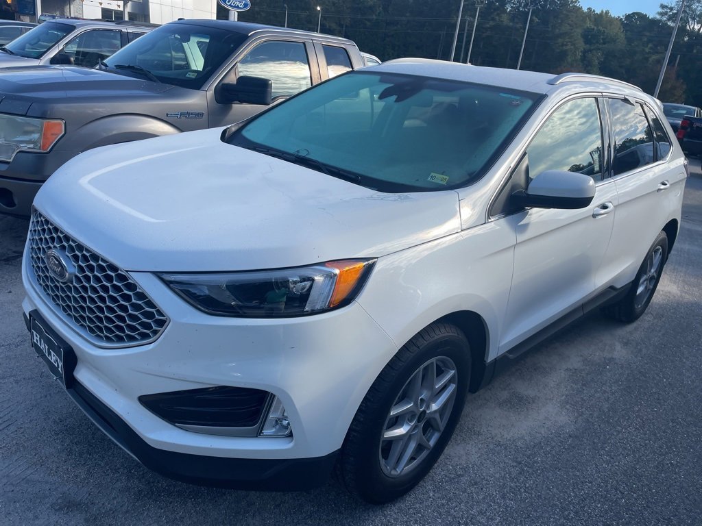 2024 Ford Edge SEL photo 4