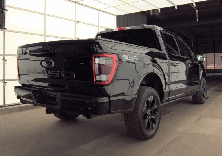 2023 Ford F-150 XLT photo 3