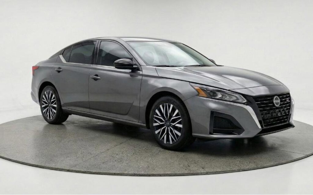 Used 2025 Nissan Altima SV Sedan
