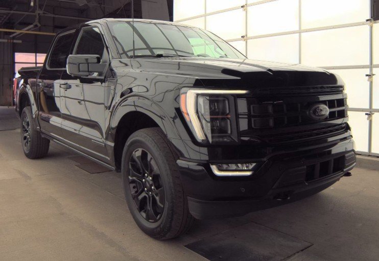 2023 Ford F-150 XLT photo 2