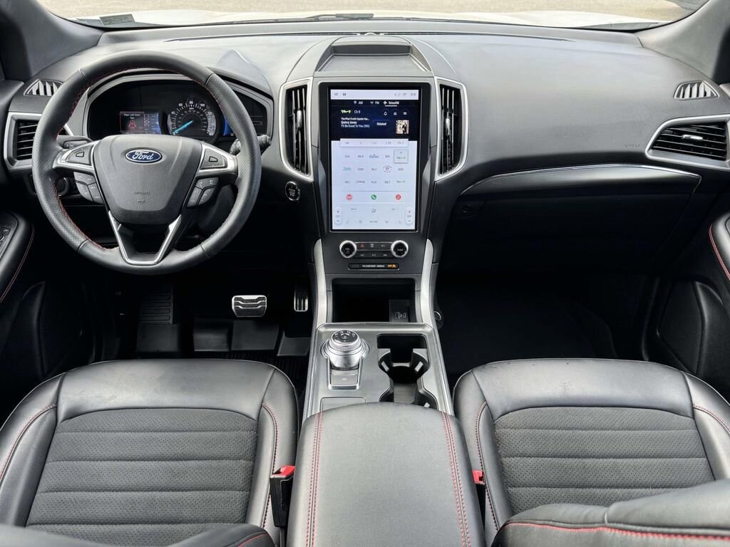 Used 2024 Ford Edge SUV