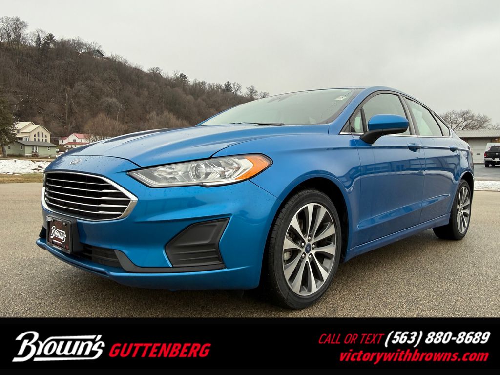 2020 Ford Fusion SE's photo