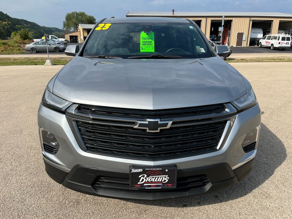 Used 2023 Chevrolet Traverse LT Cloth w/1LT SUV