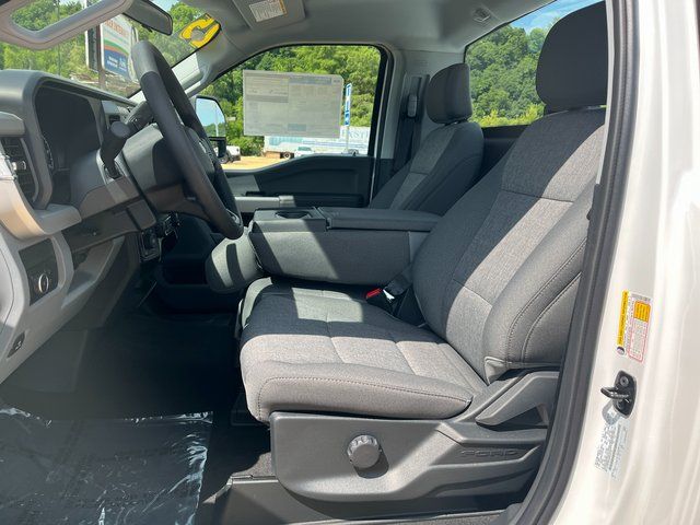 2025 Ford F-350 Super Duty XL - Photo 11