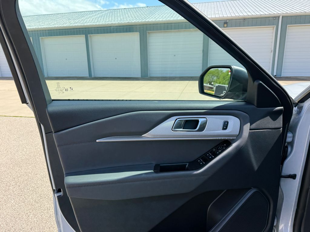 2026 Ford Explorer Active - Photo 17