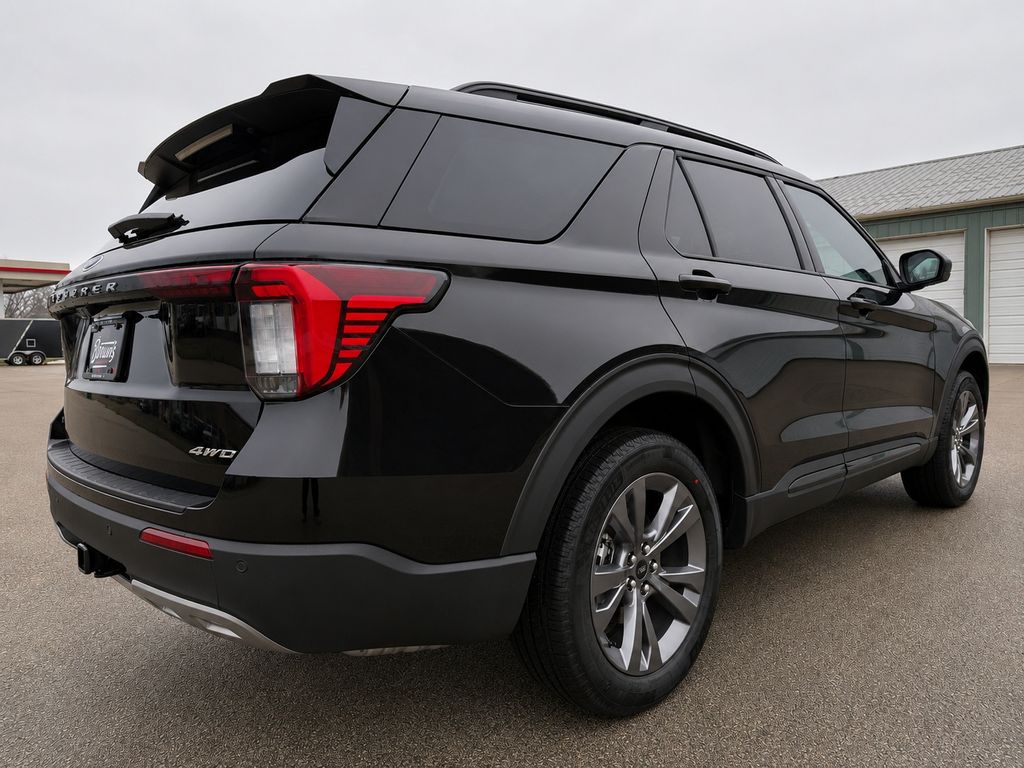 2026 Ford Explorer Active - Photo 6