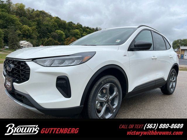 2026 Ford Escape ST-Line's photo