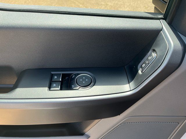 2025 Ford F-350 Super Duty XL - Photo 15