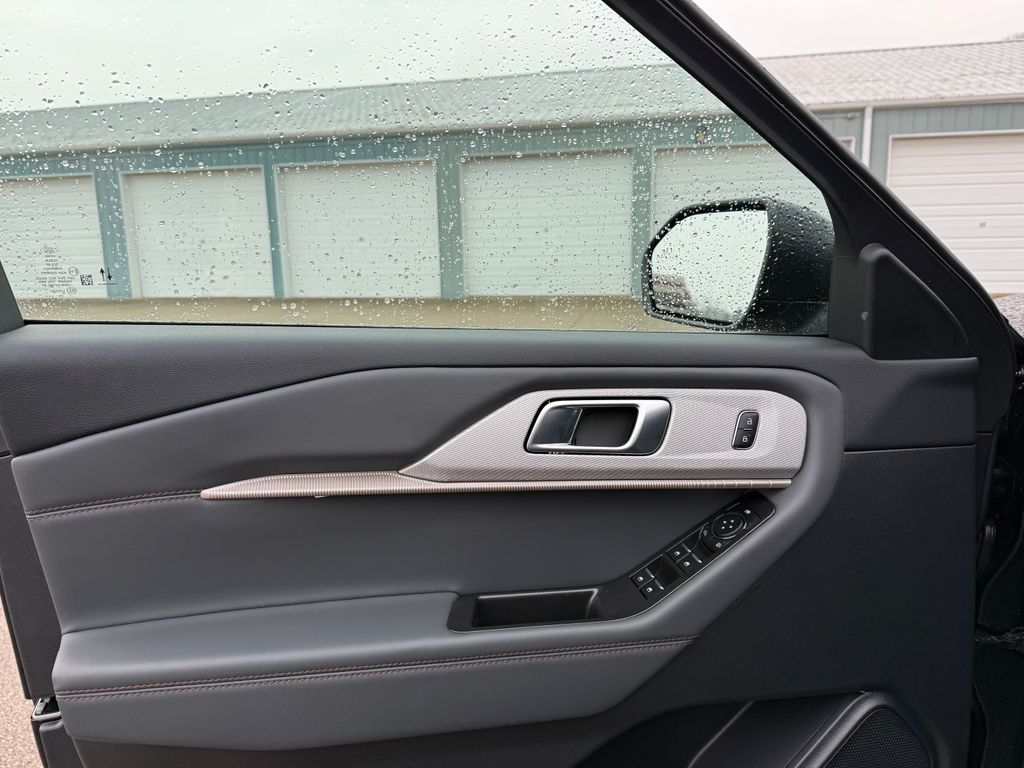 2026 Ford Explorer Active - Photo 17