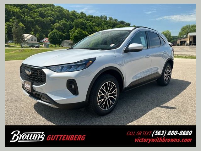 2025 Ford Escape PHEV's photo