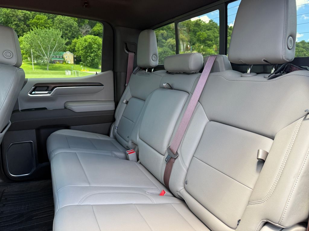 2022 GMC Sierra 1500 SLT - Photo 39