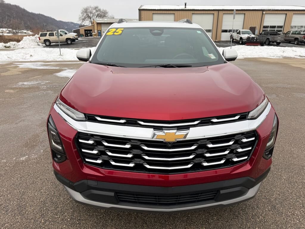 Used 2025 Chevrolet Equinox LT SUV