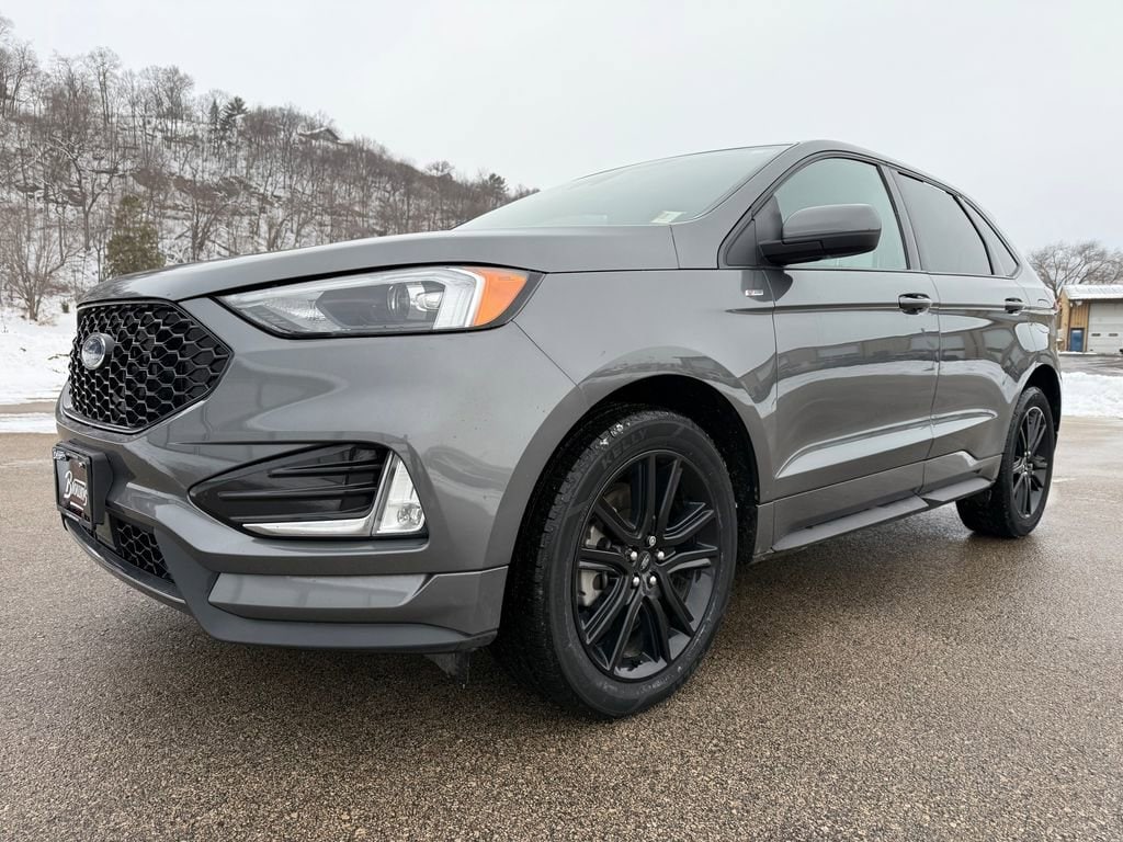 Used 2023 Ford Edge SUV