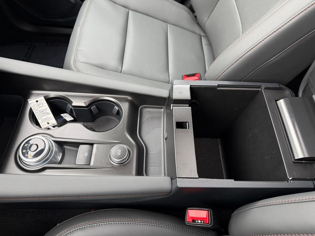 2026 Ford Explorer Active - Photo 34