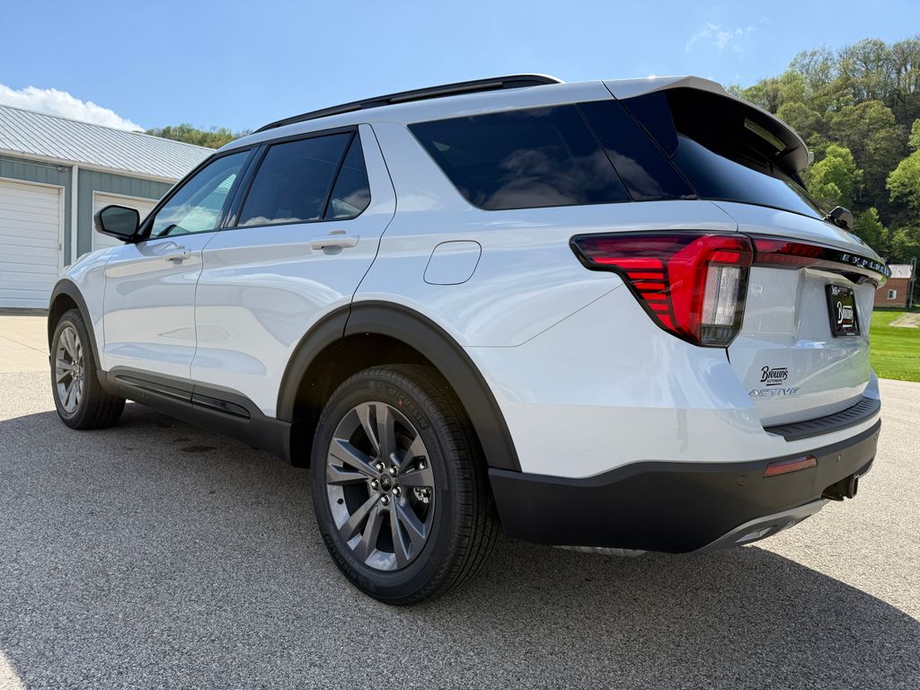 2026 Ford Explorer Active - Photo 7