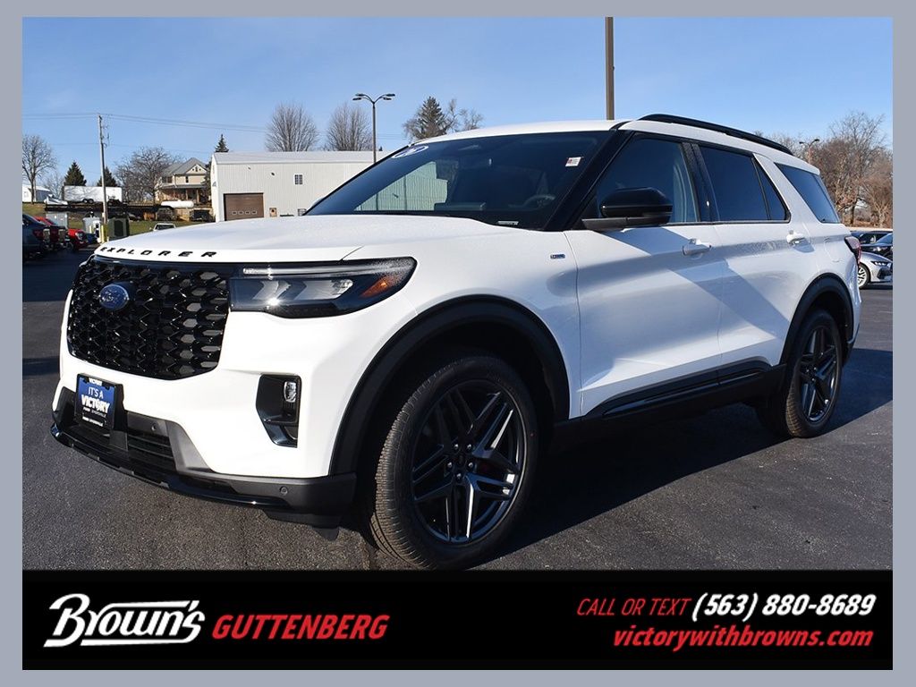 2026 Ford Explorer ST-LINE's photo