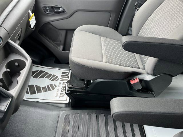 2025 Ford Transit Cargo Van photo 4