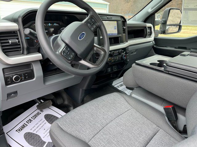 2025 Ford F-350 Super Duty XL - Photo 15