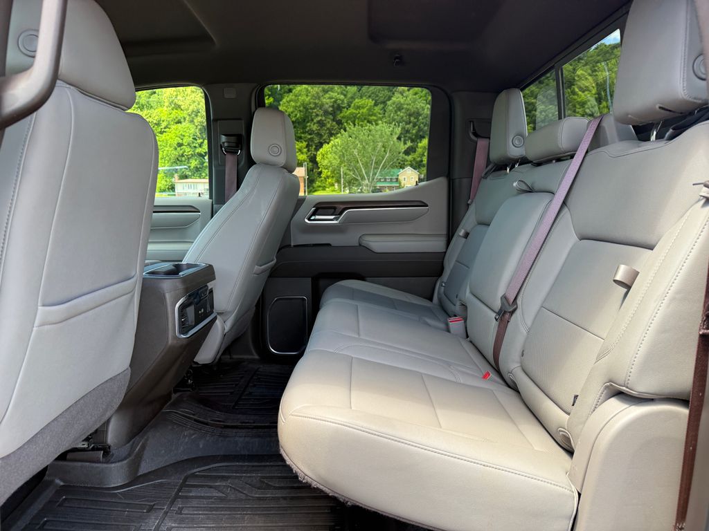 2022 GMC Sierra 1500 SLT - Photo 38