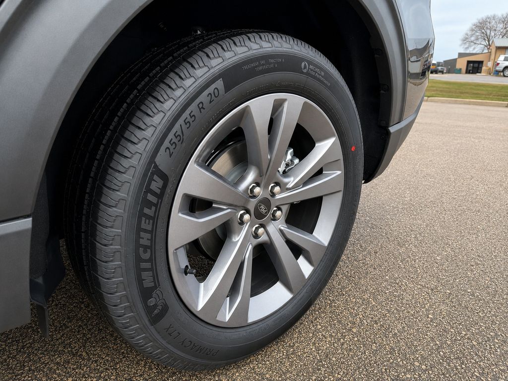2026 Ford Explorer Active - Photo 16