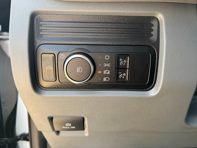 2025 Ford F-350 Super Duty XL - Photo 16