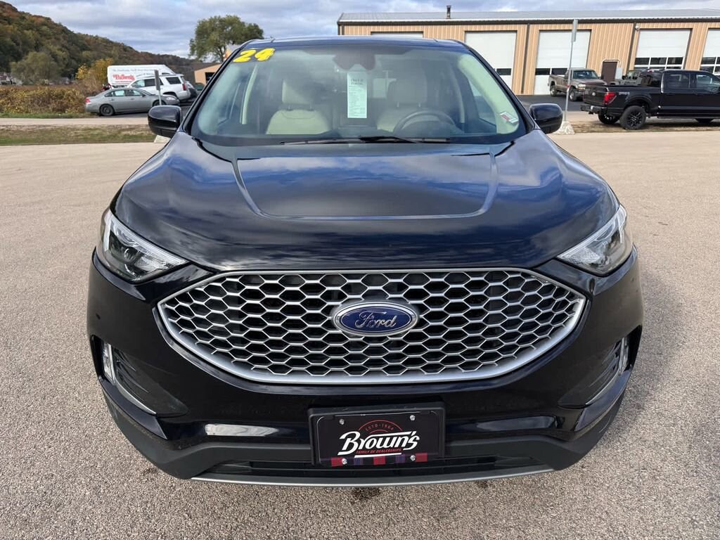 Used 2024 Ford Edge SUV