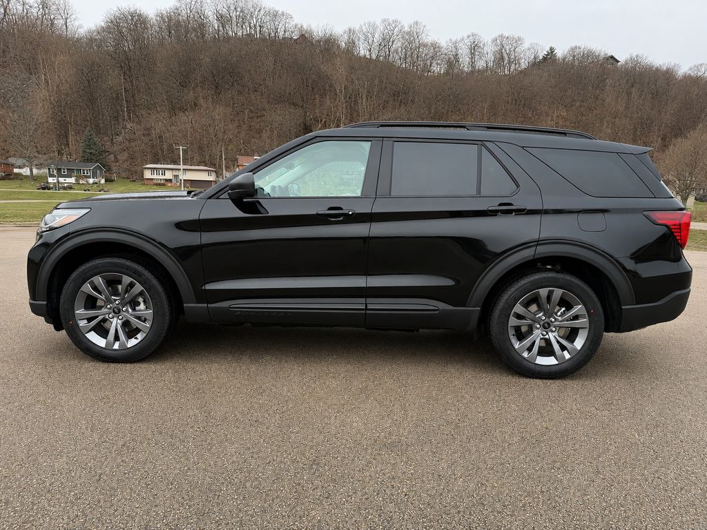 2026 Ford Explorer Active - Photo 9