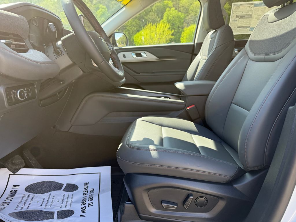 2026 Ford Explorer Active - Photo 20