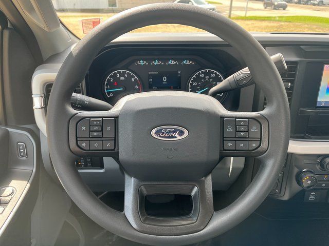 2025 Ford F-350 Super Duty XL - Photo 25