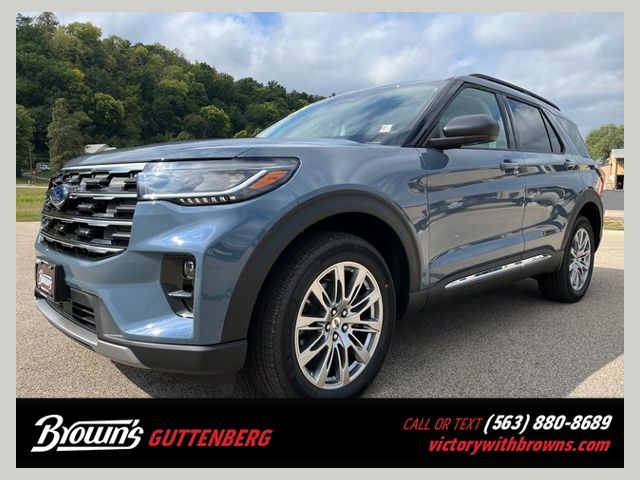 2025 Ford Explorer Active's photo