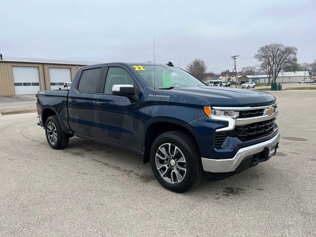 Used 2022 Chevrolet Silverado 1500 LT Truck Crew Cab