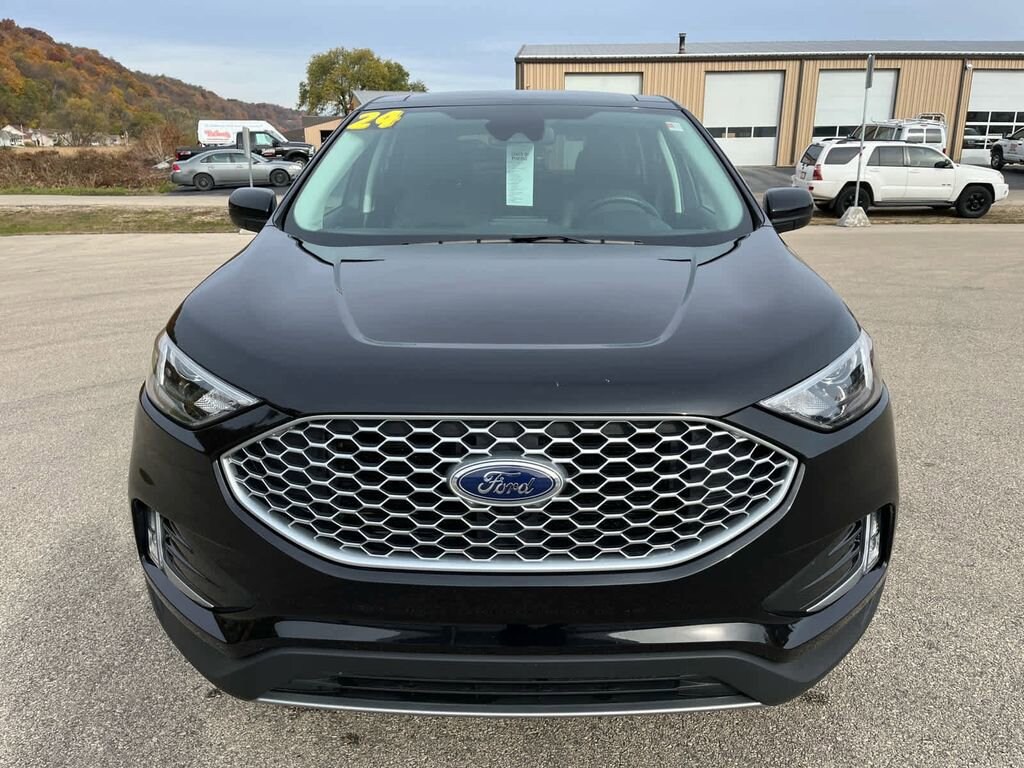 Used 2024 Ford Edge SUV