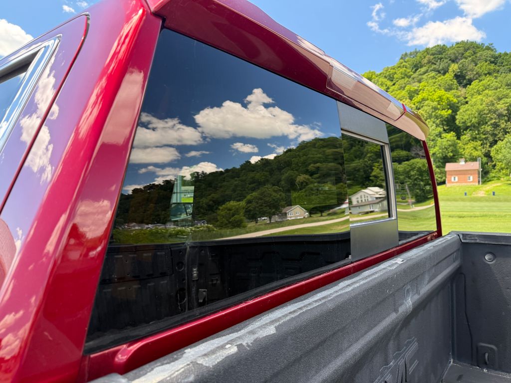 2022 GMC Sierra 1500 SLT - Photo 18