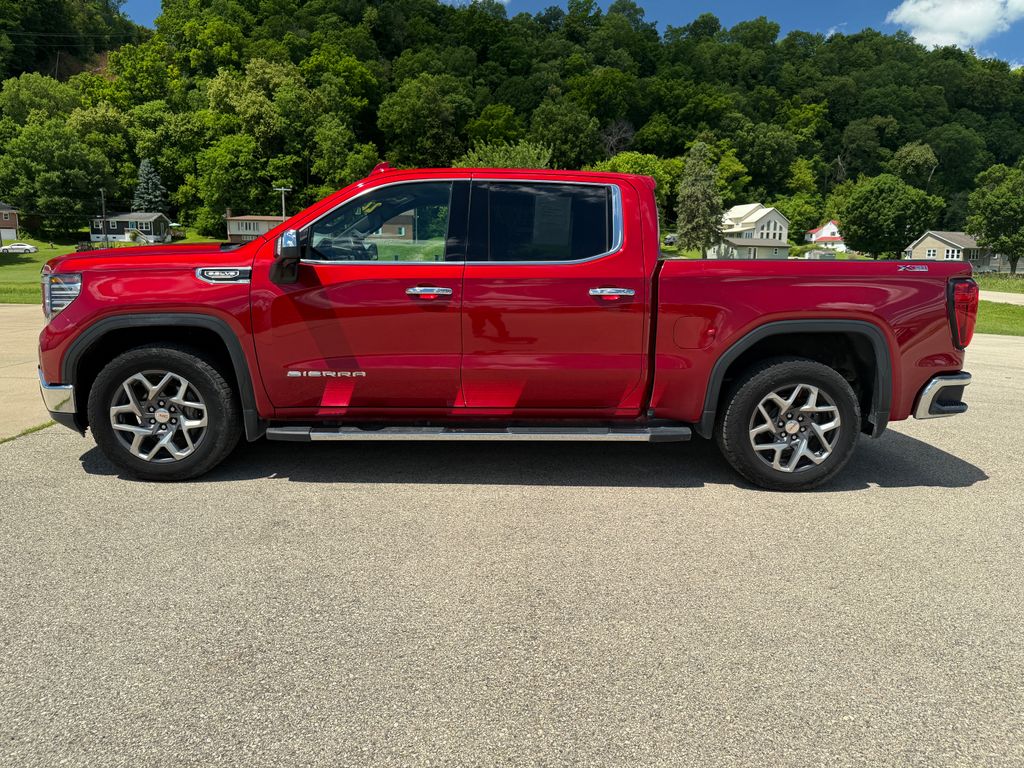 2022 GMC Sierra 1500 SLT - Photo 8