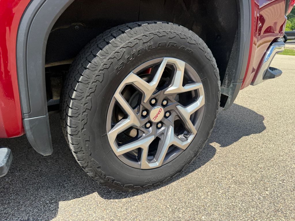 2022 GMC Sierra 1500 SLT - Photo 19