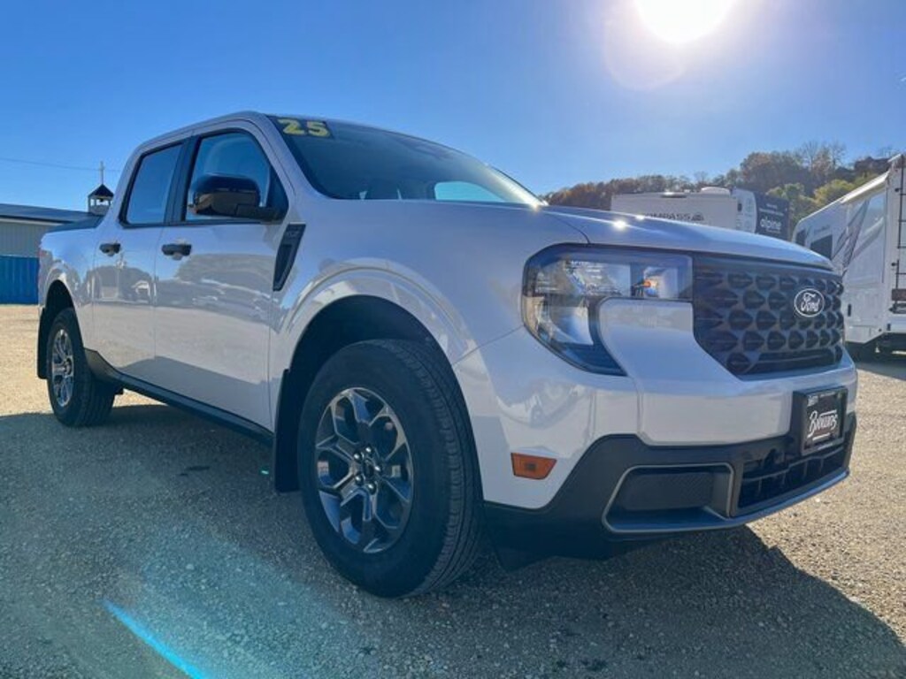 New 2025 Ford Maverick XLT Truck SuperCrew