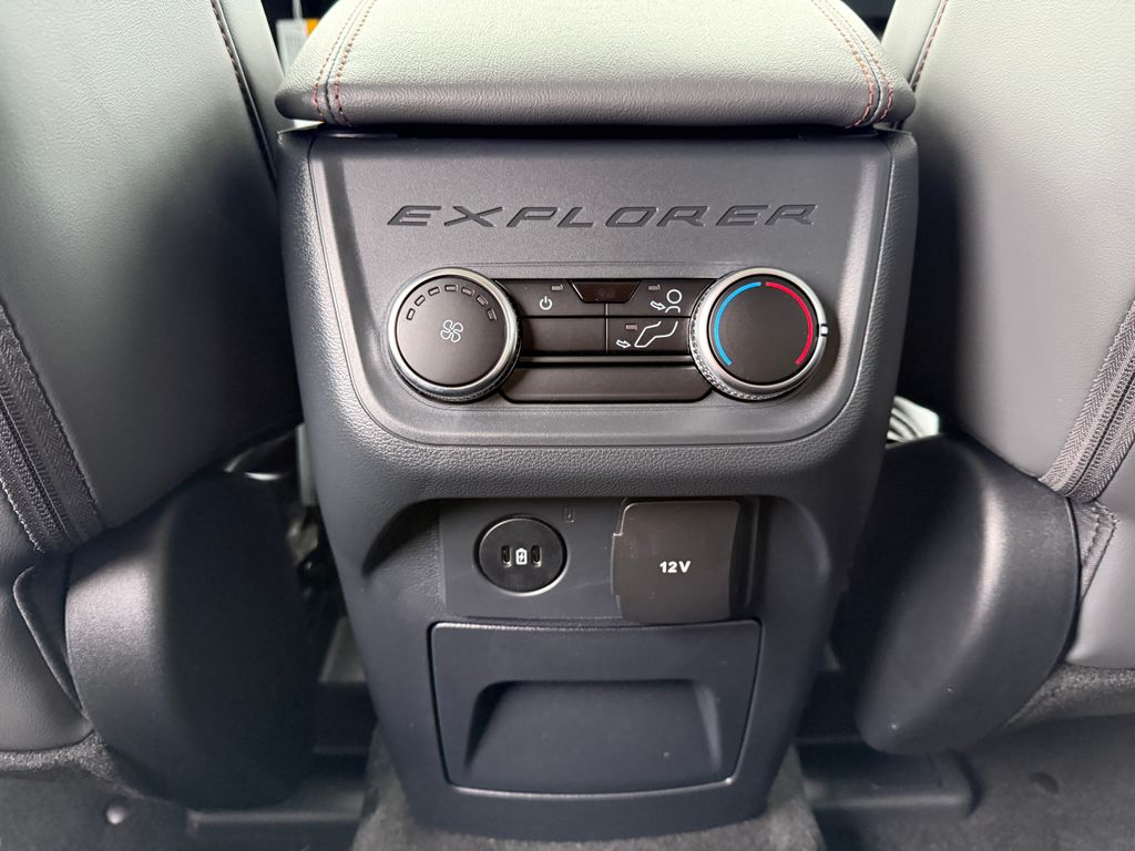 2026 Ford Explorer Active - Photo 37