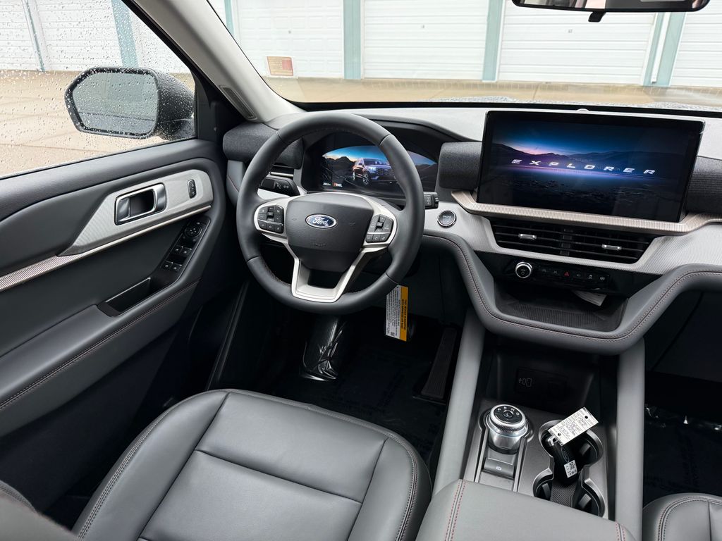 2026 Ford Explorer Active - Photo 25