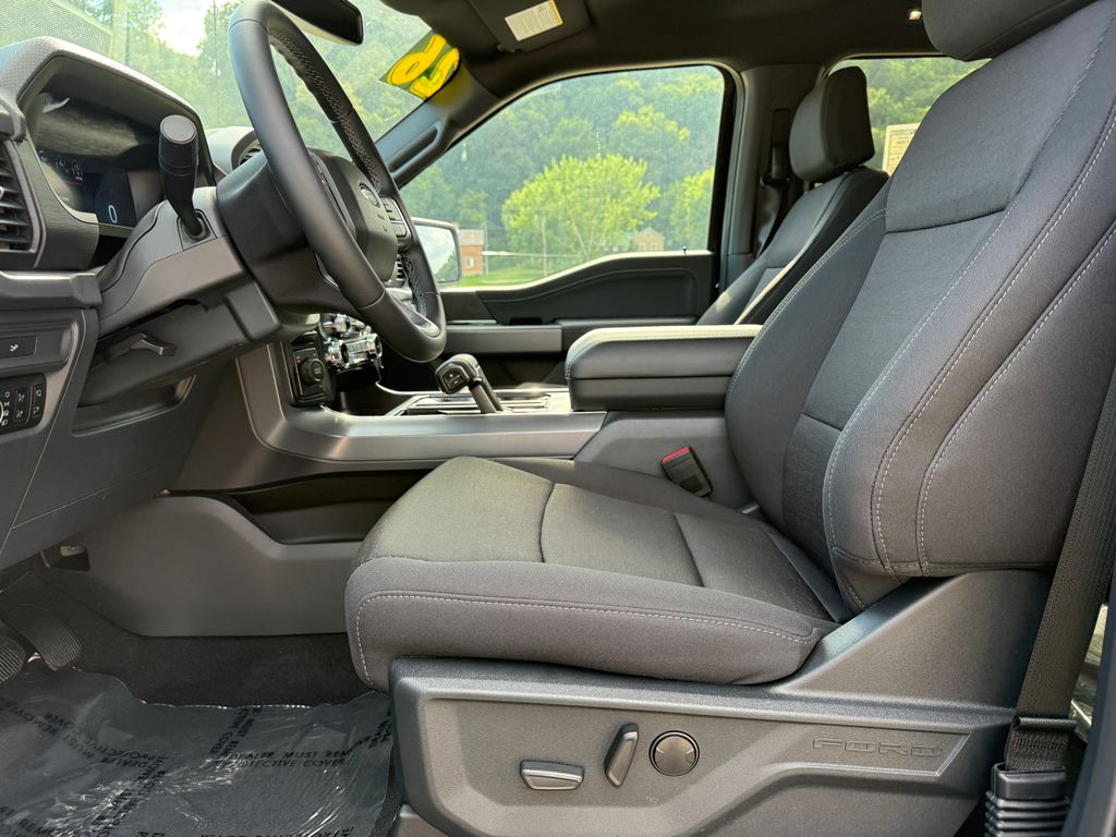 2026 Ford F-150 XLT - Photo 18