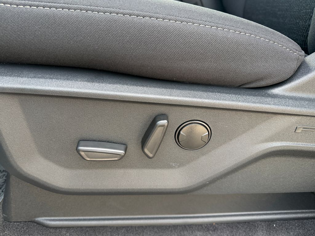 2026 Ford F-150 XLT - Photo 19