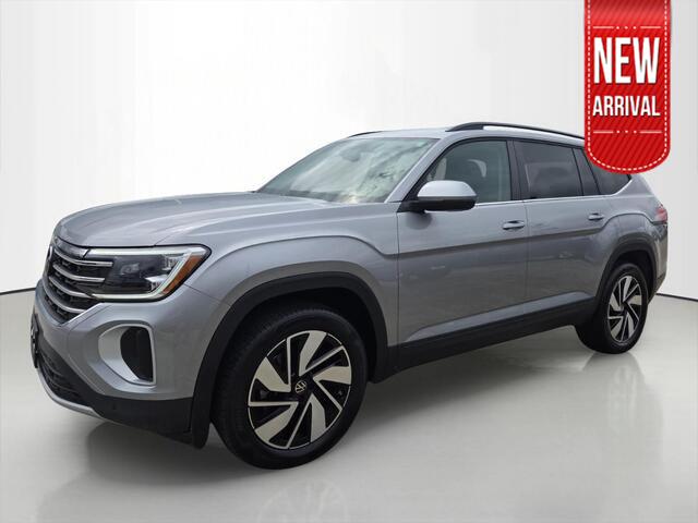 2026 Volkswagen Atlas SE w/Tech