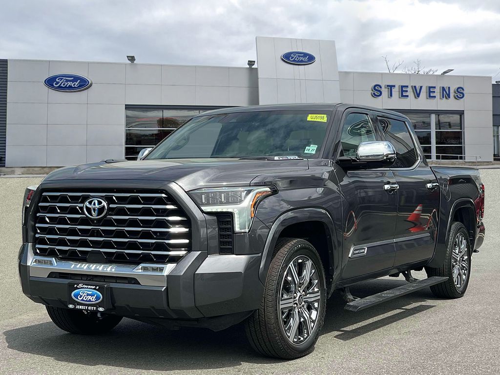 Used 2022 Toyota Tundra Capstone with VIN 5TFVC5DB2NX013160 for sale in Jersey City, NJ